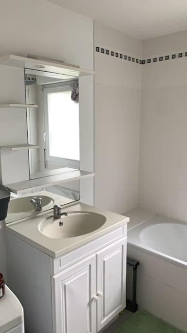 Appartement Lumineux De 60M2 Guer Экстерьер фото